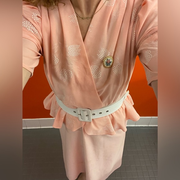Blush pink vintage peplum knee length dress - Picture 9 of 17
